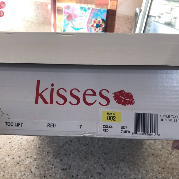 Red KISS boots - Picture 6 of 8